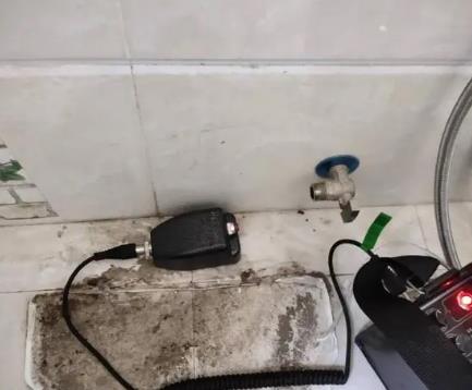 周至屋顶漏水维修公司分享下卫生间漏水的危害及解决方法